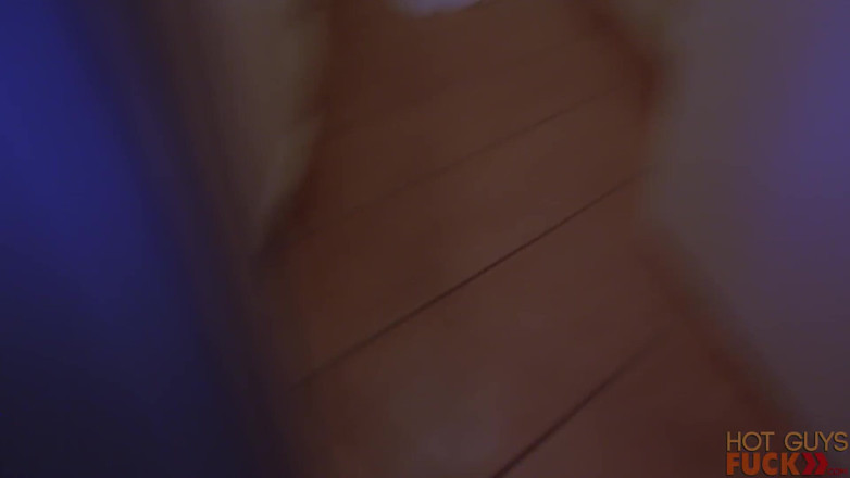 Hot Guys Fuck: Bissexual trio com Nick Paul, Dmitry Dickov e Breeze Cutter