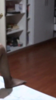 Karımın kız kardeşini porno izlerken mastürbasyon yaparken kaydediyorum