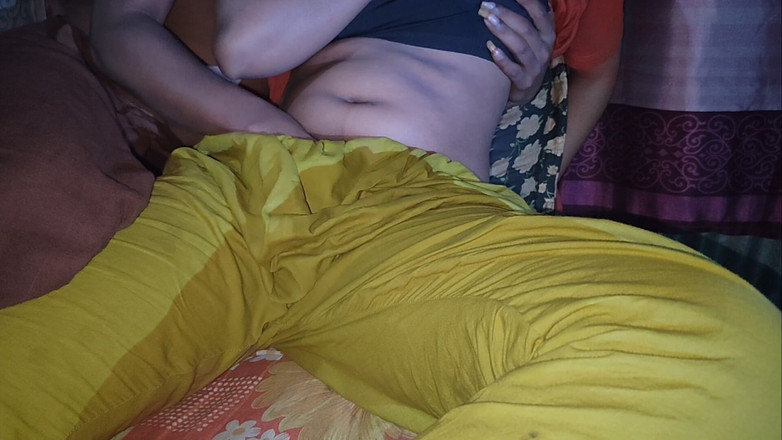 Rozi: Tutkulu ön sevişme ve sevgi dolu bir çift arasındaki derin bağlantı