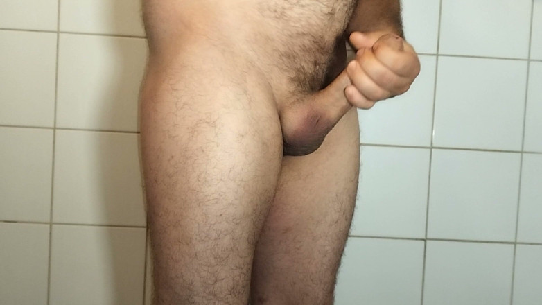 Uhri: 화장실에서 자위