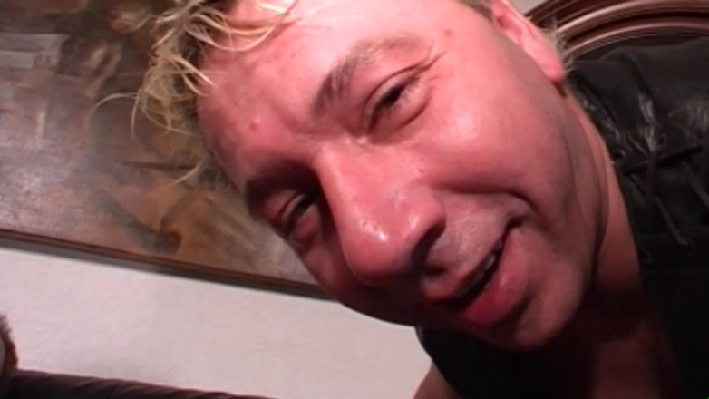 Deutschland porn: Celui Qui Lèche Et Prend Le Coq Le Mieux Gagne