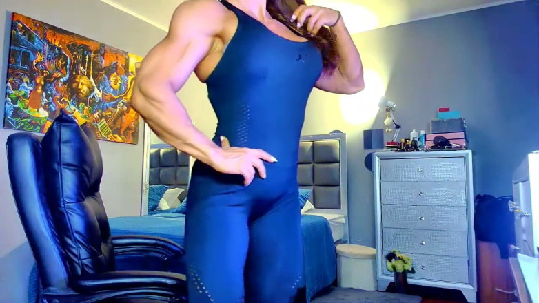 Alesyamuscledoll: Huge Muscles Loading