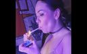 Asian wife homemade videos: सौतेली बहन नग्न होकर धूम्रपान करती है