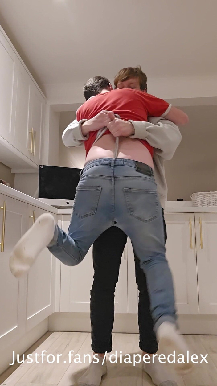 Kinky Alex: Se faire baiser par un intimidateur