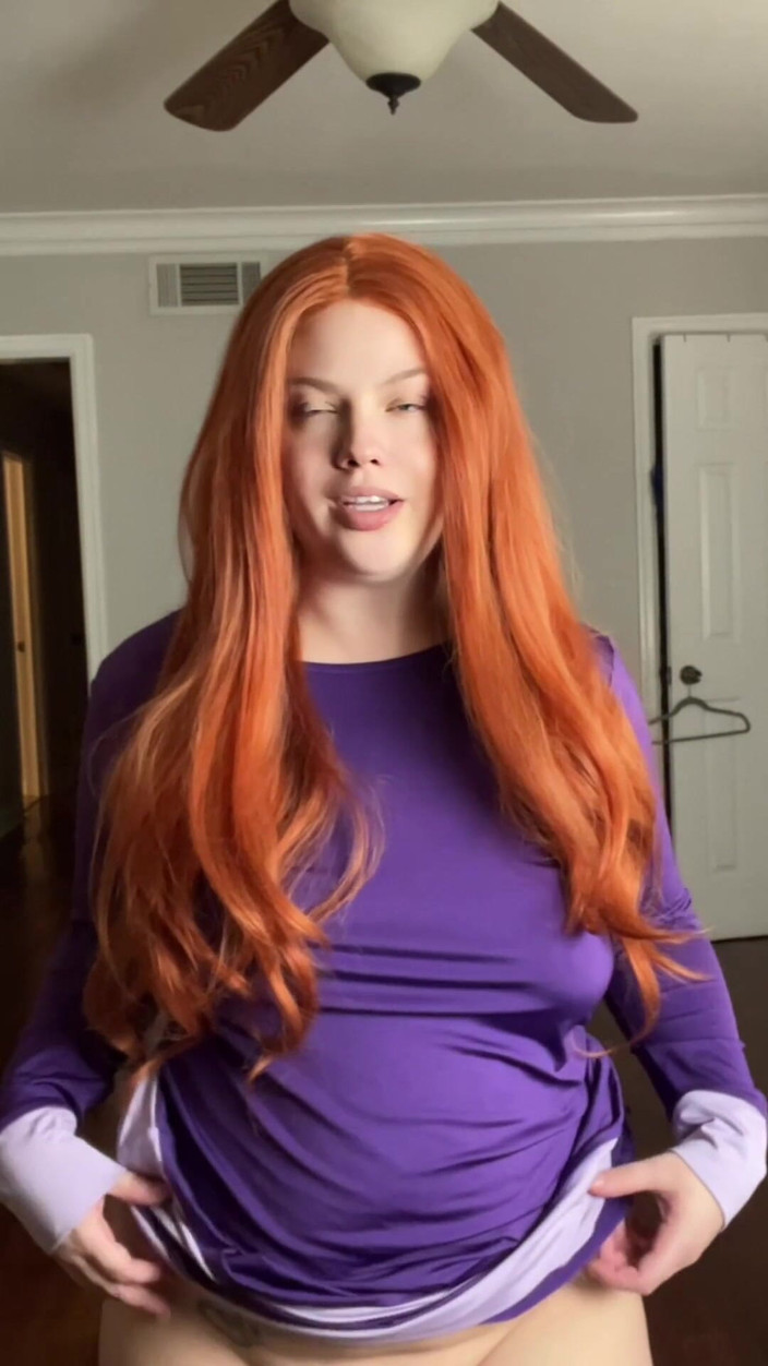 Dirtysecret: ダフネが可愛い女とセックスしている