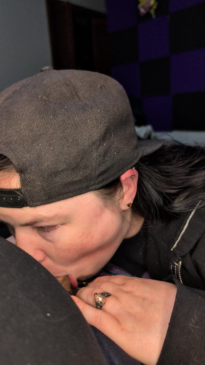 TheKinkyPwrLftr: After Work Blowjob