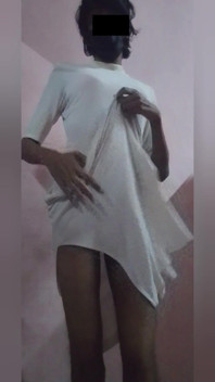 Beautiful Sri Lankan Sissy Dancing and Show Her Panty