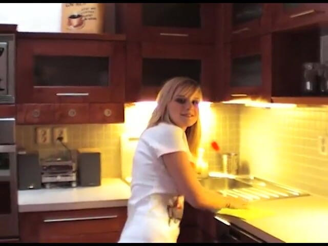 All Those Girlfriends: Kitchen cleaning gets raunchy with Marry Queen