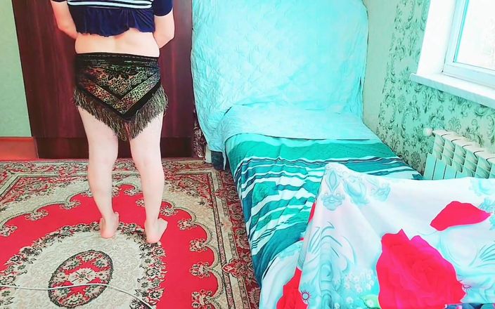 Kitty_Cross: 屁股变装者：以风格摇晃我美丽的大屁股！
