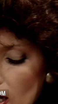 Sesso lesbico vintage con dominique st Clair