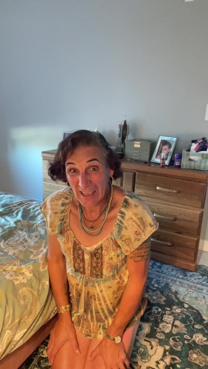 JacquelineV: Hair Brush Reminder