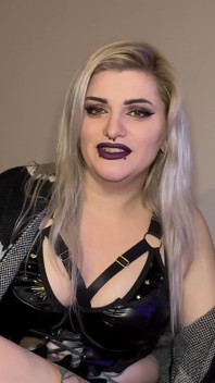 Teaser, behaarte goth stiefmutter dominiert und pegkt dich