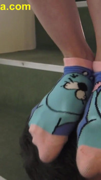 Sock Teenies Trample Face and Hand Hands of Slave