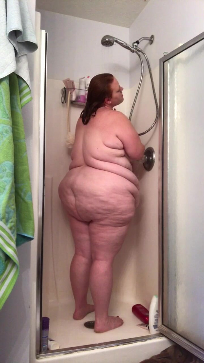 Julie Ginger: Tiempo de ducha con Julie Ginger