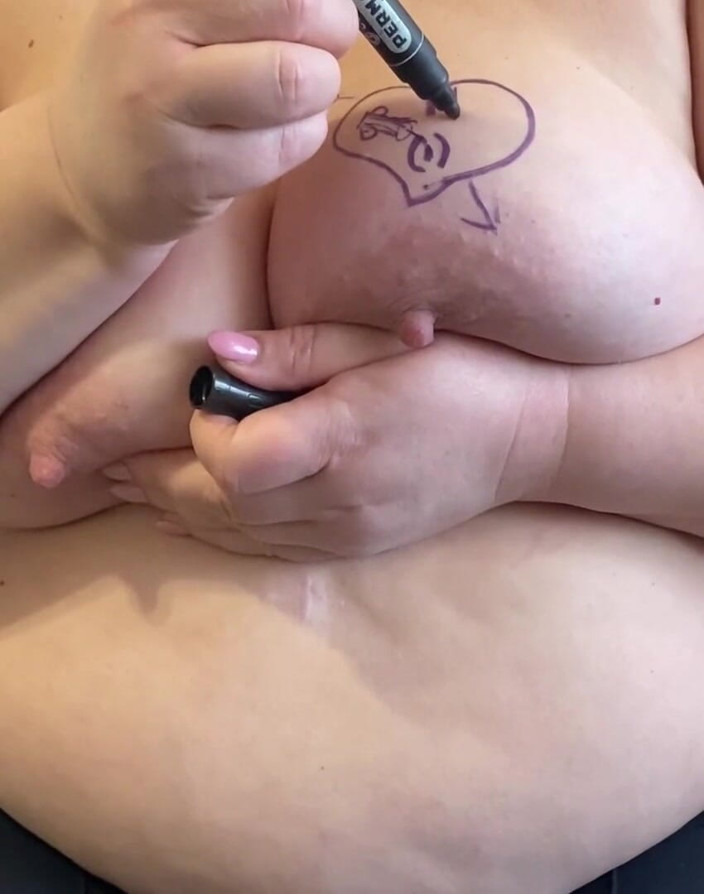 Didymom: Hy aquí tiene grandes tetas