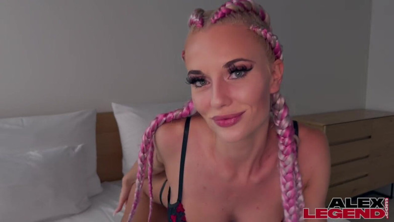 Алекс Легенд: Плохая европейская крошка Jayjay Pink сидела на моем лице