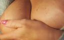 Sensual polestar: Pirsingli göğüslerimi gösteriyorum