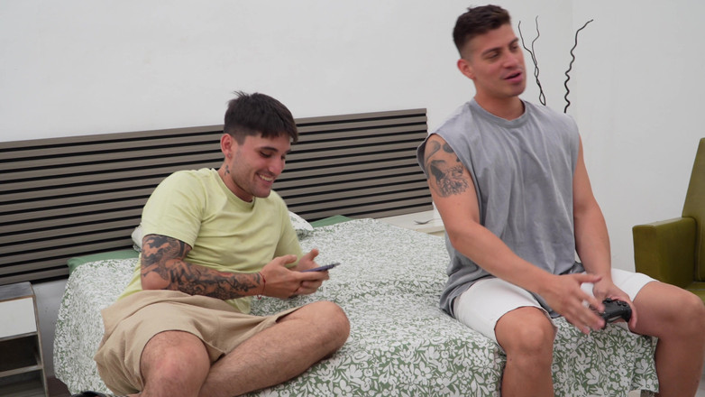 Papi Rodriguez: Venezuelan Woman Receives Two Chickens as a Gift, She Gets...