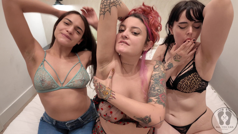 All You Can Fetish: 3 Awek Ibadah Fetish Ketiak, Menghidu, Menjilat dan Mengetik