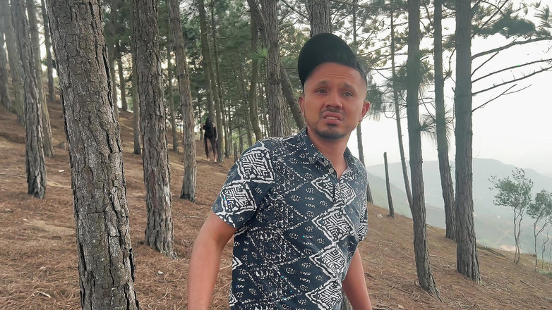 MelaniRincon: Vrăjitoarea din pădure fute un bărbat fără apărare