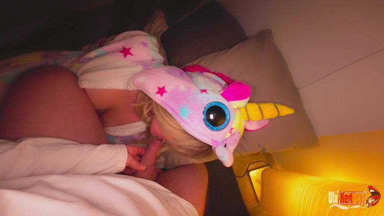 OlxRedFox: Ik stop mijn lul in de mond van mijn stiefdochter...