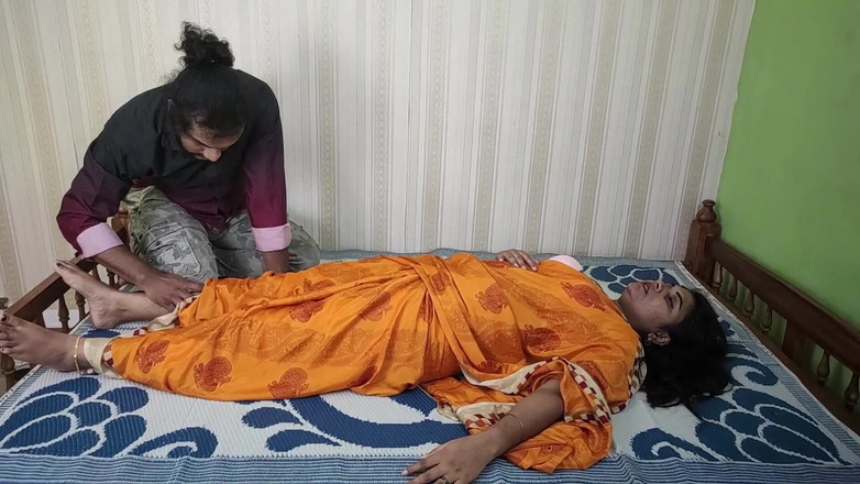 Vaigavarun45: Сарі та бюстгальтер, облизують цицьки, прес для пизди, романтика вайшнави та Шаруна Раджа, пара Mallu, гарячий роман із сарі на пупку