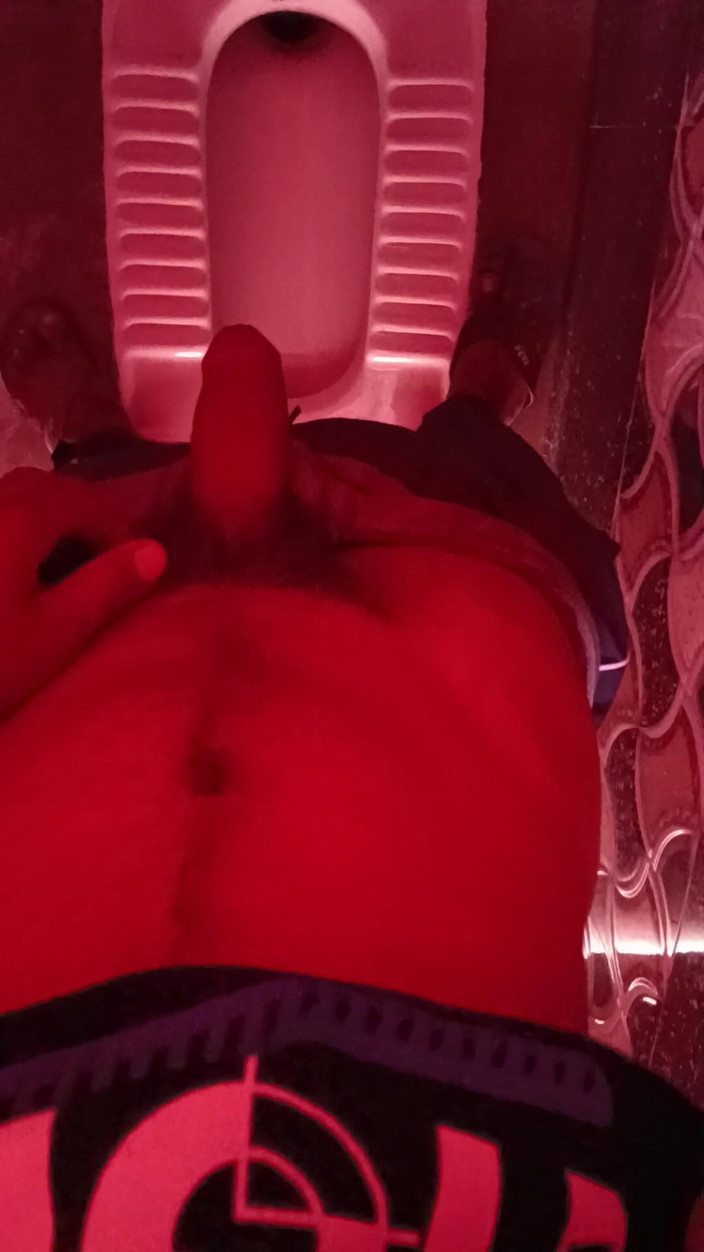 Darling_Shivani: 年轻男孩剃光了一根鸡巴