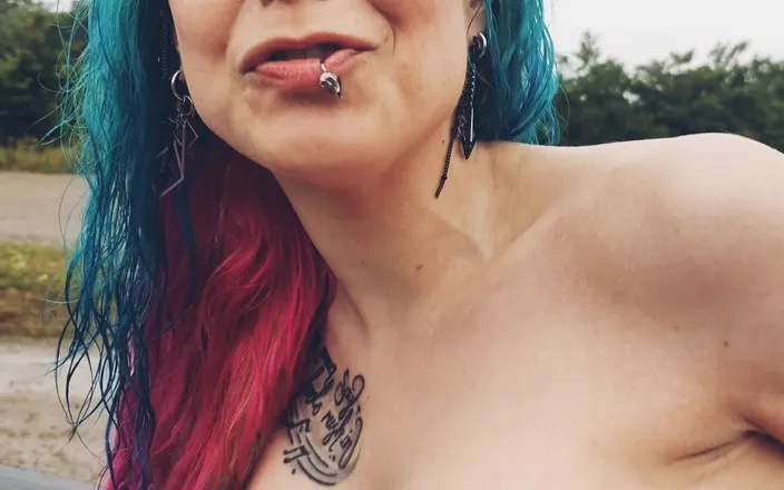 EdgesOfReality: Just Had to Pull the Car Over
