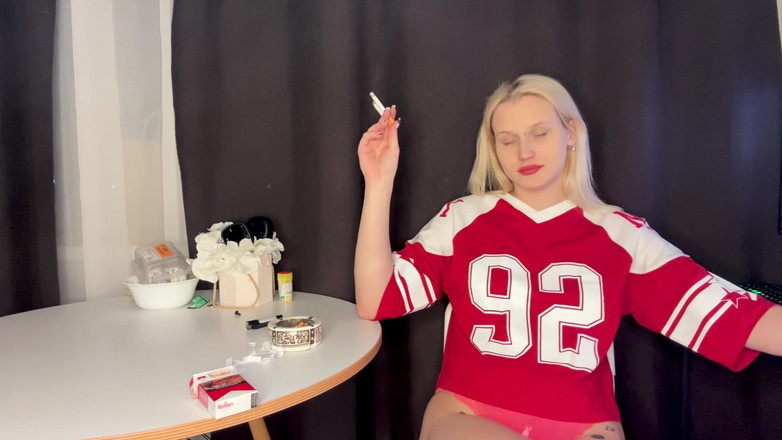 MertyXXX: Мой Первый Цепной Курильщик