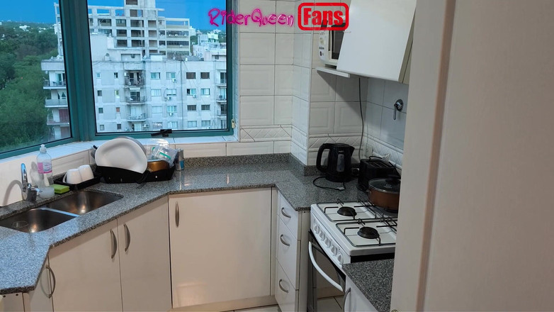 Riderqueen: Мачуха на кухні - відео для шанувальників