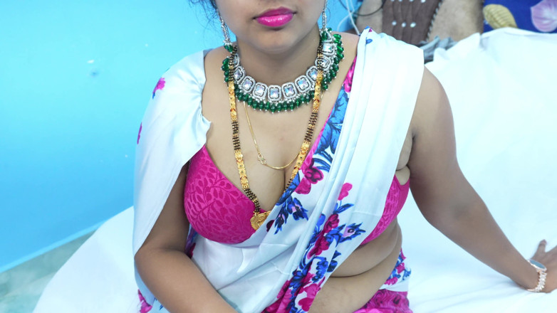 Nelam bhabhi: Desi Bhabhi Massage and Anal Sex Sexy Audio