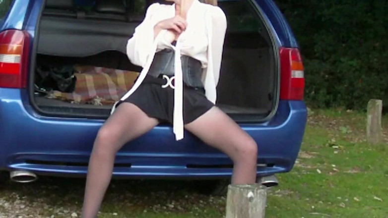 Movies by Louise: Film pantyhose mulus terbaikku - bagian 1