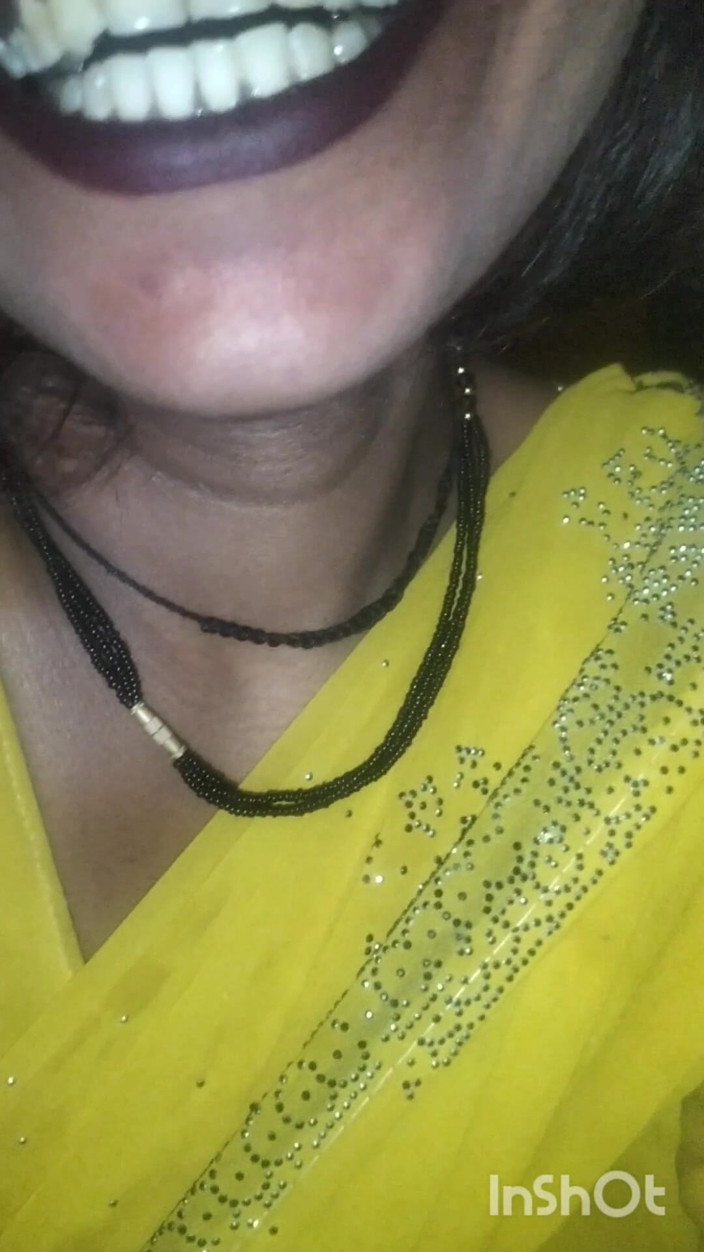 Desi kutiya: Esposa desi Gand Chudai
