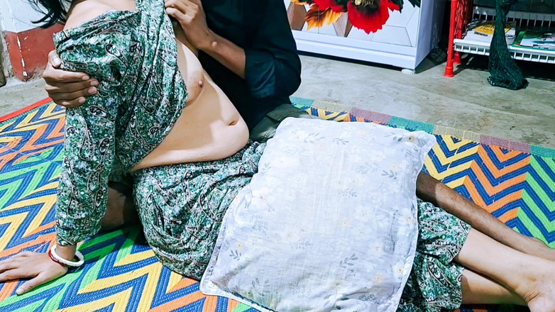 Villagesex91: Yummy nuova vergine scopata da me per la prima volta...