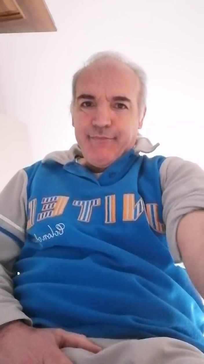 Setesesso7: 你听到我手在我坚硬肿胀的阴茎上手淫的声音