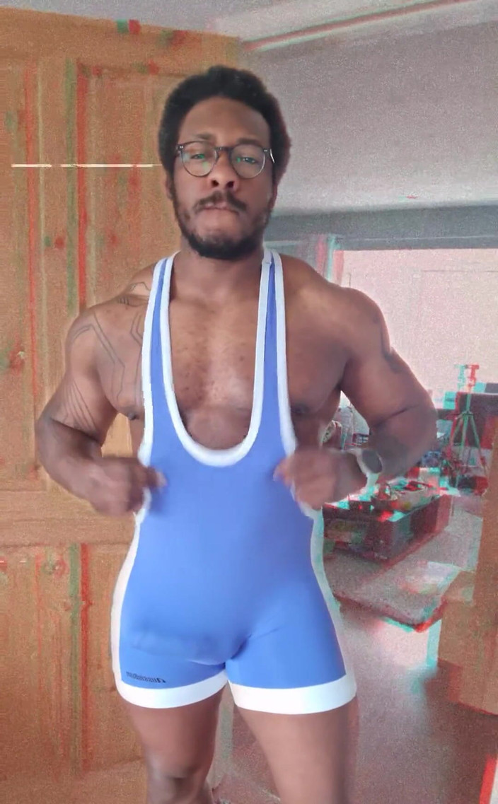 Amadeus: Tôi nghĩ rằng tôi thích màu xanh bây giờ, làm...