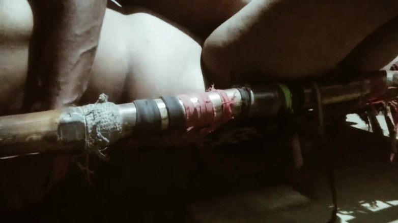 Rakhi3e: Meu amigo transou comigo no dia do Holi.