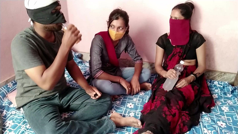 HousewifeGeeta: Fucked Neighbor Stepmom and Girl Together! Desi Threesome in Hindi