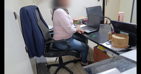 BBW LATINA: Můj šéf v práci mě požádal, abych ji každý den šukal výměnou...