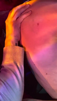 Creampie a Tarda Notte per Un Ragazzo Più Giovane