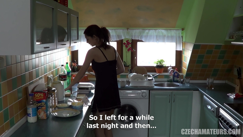 CzechAmateurs: Amatur Czech 83 pasangan berkongkek di atas kereta api