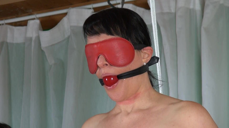 Yvette xtreme: Riding the Sybian - Bondage Action with Yvette Costeau
