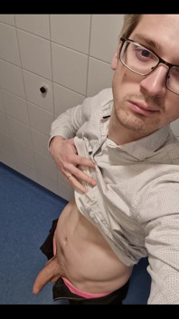Well Its Almost the End of My Shift so I Can Enjoy a Bit with a Little Break with You