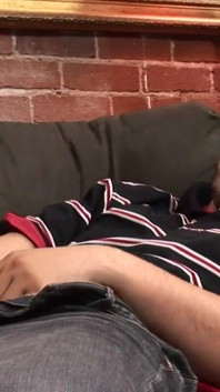 Steven ha una scopata gay interrazziale