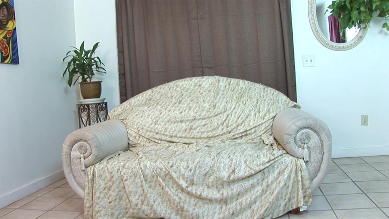 Black Magic Babes: Pria sange dengan kontol besar menembus cewek cantik ini