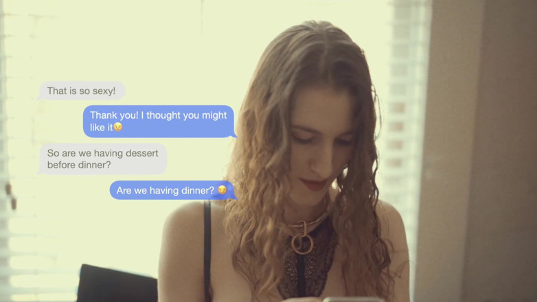 Piper Blush: Sexting s Piper Blush