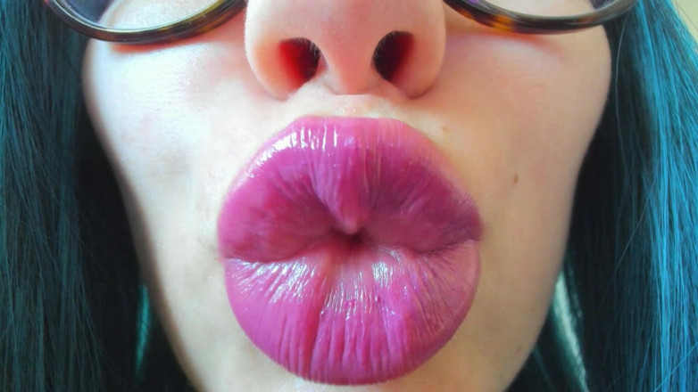 Rarible Diamond: Kissing Sound 6