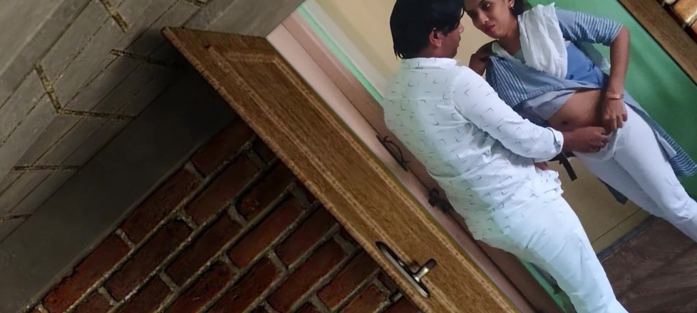 Bobbypranav: Une villageoise desi à la chatte étroite se fait baiser pour la...