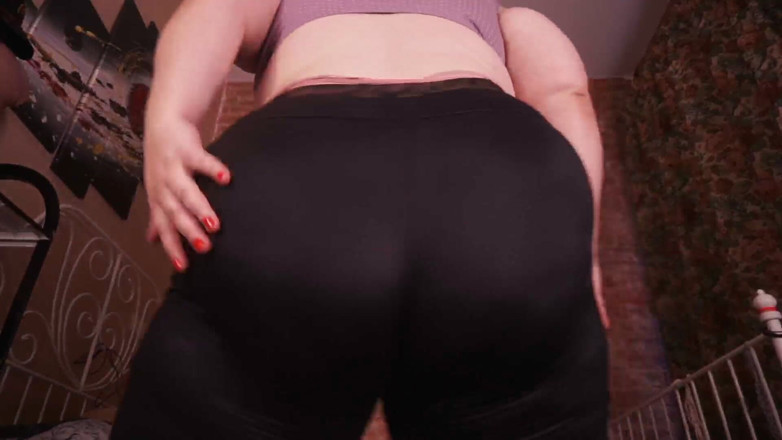 AssGives: Twerk &amp; My Black Leggins