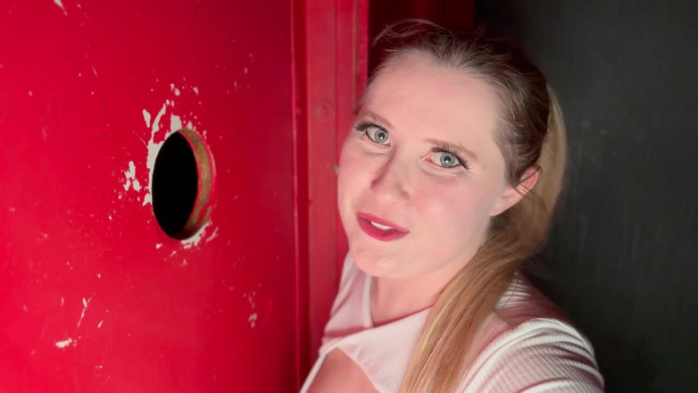 Island Boy Vids: Fantazie u gloryhole: Emma Shay